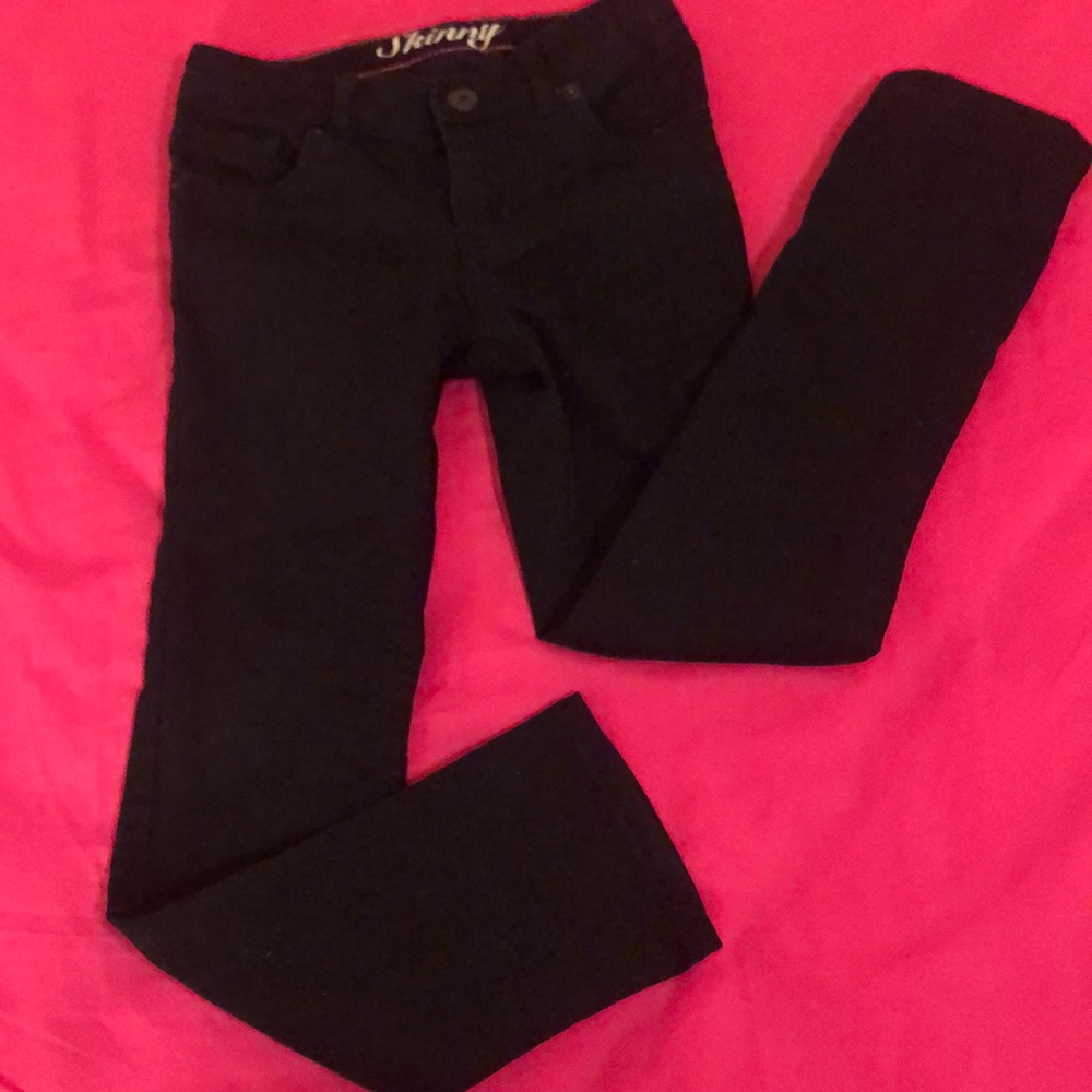 Girls size 7 crazy 8 skinny jeans.